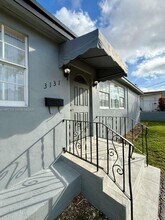 3131 SW 2nd St in Miami, FL - Building Photo - Building Photo