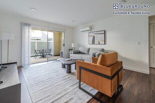 900 Pepper Tree Ln in Santa Clara, CA - Building Photo