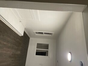 1129 Huron St in Flint, MI - Building Photo - Building Photo