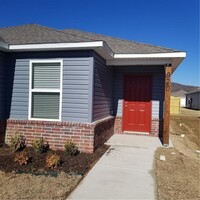 970 E Sparrow Cir in Fayetteville, AR - Building Photo - Building Photo