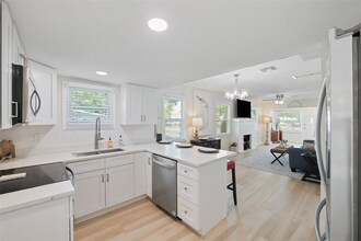 1601 54th St S in Gulfport, FL - Building Photo - Building Photo