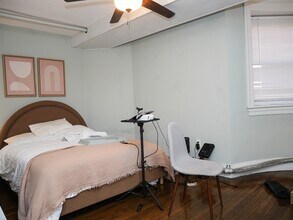 41 Carlton St, Unit 9 in Brookline, MA - Foto de edificio - Building Photo