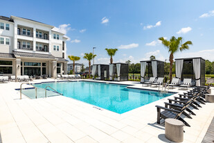 Madison Waterford Lakes Apartments