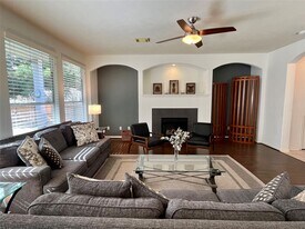 2 Stone Arrow Pl in Spring, TX - Building Photo