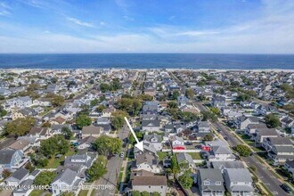 321 14th Ave in Belmar, NJ - Building Photo - Building Photo