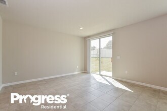 1026 Oak Vly Dr in Auburndale, FL - Building Photo - Building Photo