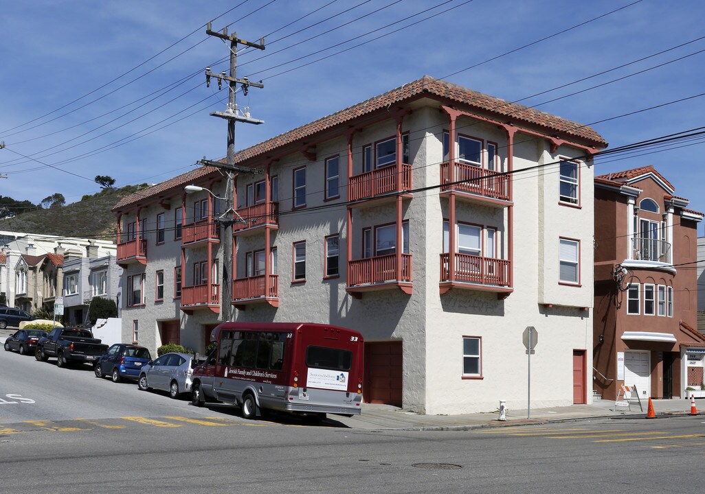 350 Taraval St in San Francisco, CA - Building Photo