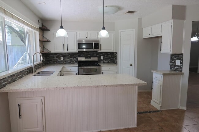 7507 Sunny Oaks Way