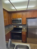 432 Edgehill Ln in Oceanside, CA - Building Photo