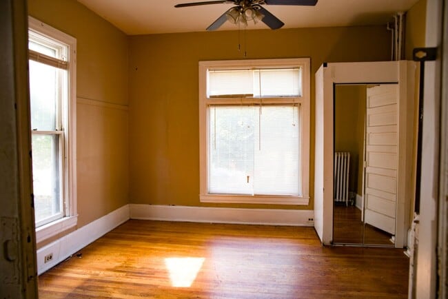 524 SE 8th Ave, Unit 1 in Minneapolis, MN - Building Photo - Building Photo
