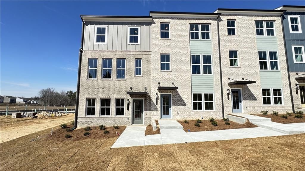 1043 Bullpen Bluffs- in Lawrenceville, GA - Building Photo
