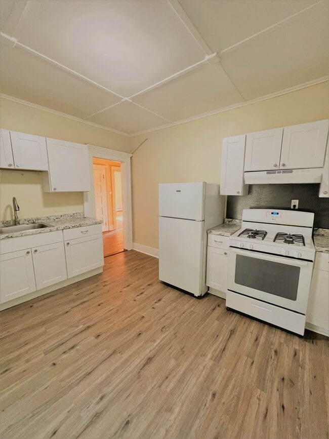 property at 15-17 Boylston St