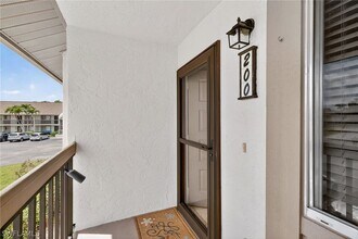 13170 White Marsh Ln in Ft. Myers, FL - Building Photo - Building Photo