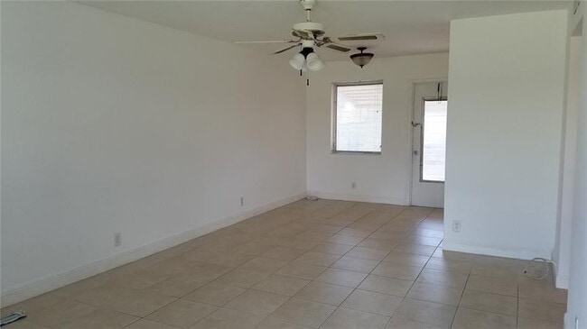 2734 Fillmore St in Hollywood, FL - Building Photo - Building Photo