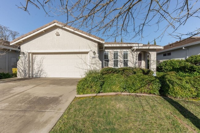 2805 Tree Swallow Cir in Elk Grove, CA - Building Photo - Building Photo