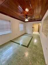 5700 SW 42nd St in Miami, FL - Building Photo - Building Photo
