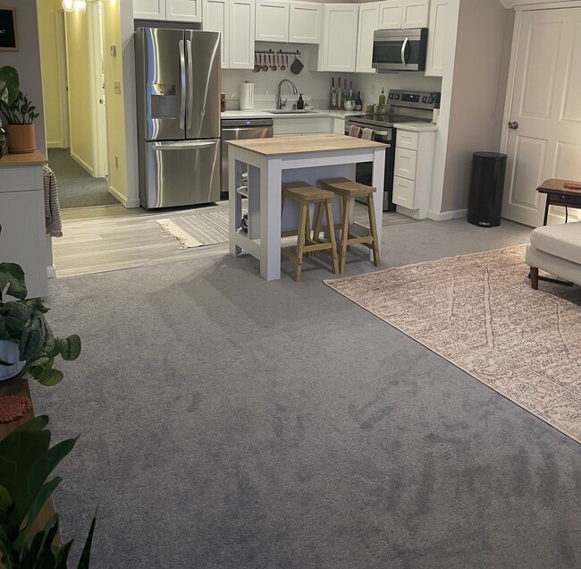 172 Endicott Ave, Unit 2 in Revere, MA - Building Photo - Building Photo