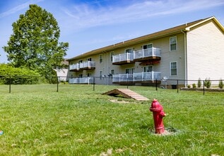Crosswinds Apartments in Fairmont, WV - Building Photo - Building Photo