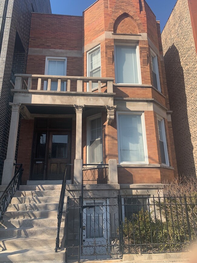 1140 W Diversey Pky, Unit 1