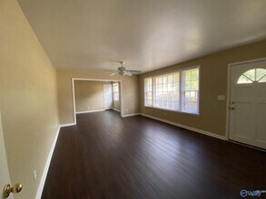 6504 Whitesburg Dr in Huntsville, AL - Building Photo - Building Photo