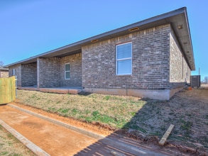 2809 Josie Cir in Oklahoma City, OK - Building Photo - Building Photo
