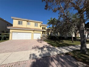 2250 SE 19th Ave in Homestead, FL - Foto de edificio - Building Photo