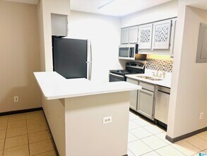 1009 12th St in Tuscaloosa, AL - Building Photo - Building Photo