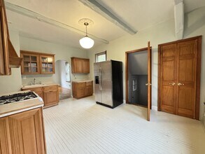 365 E Schiller St in Milwaukee, WI - Building Photo - Building Photo