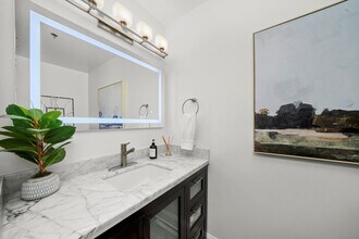 653 N Kingsbury St in Chicago, IL - Building Photo - Building Photo