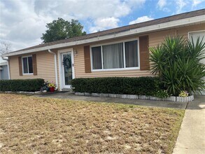 10871 SW 90th Ct in Ocala, FL - Building Photo - Building Photo