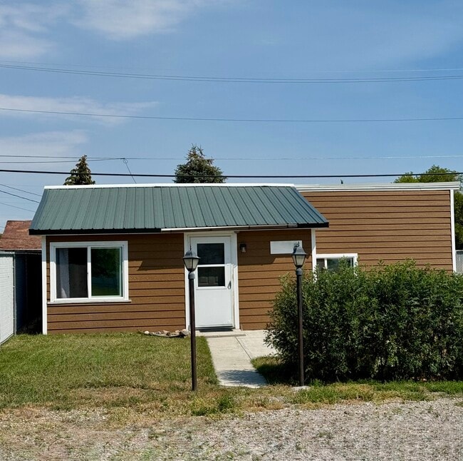 property at 727 Thomsen Ave