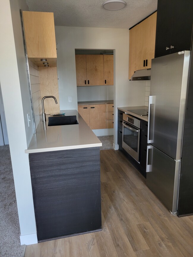 property at 4379 Wilshire Blvd