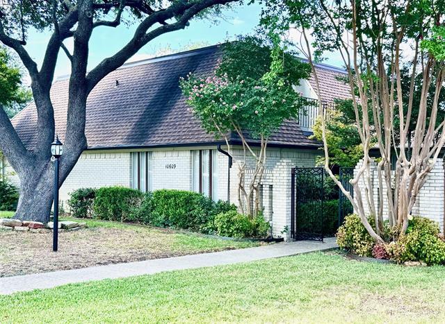 property at 10609 Sandpiper Ln