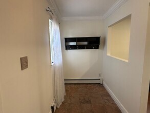 556 W Park Ave in Long Beach, NY - Building Photo - Building Photo