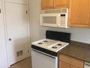 283 W 3rd St, Unit 2 in Boston, MA - Building Photo - Building Photo