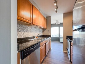 4334 N Hazel St in Chicago, IL - Building Photo - Building Photo