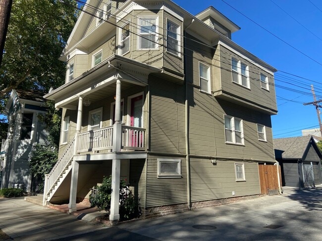 918 27th St in Sacramento, CA - Building Photo - Building Photo