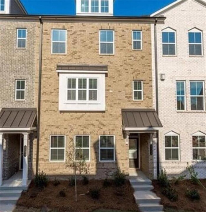 4589 Hawthorn Rose Ln in Buford, GA - Building Photo