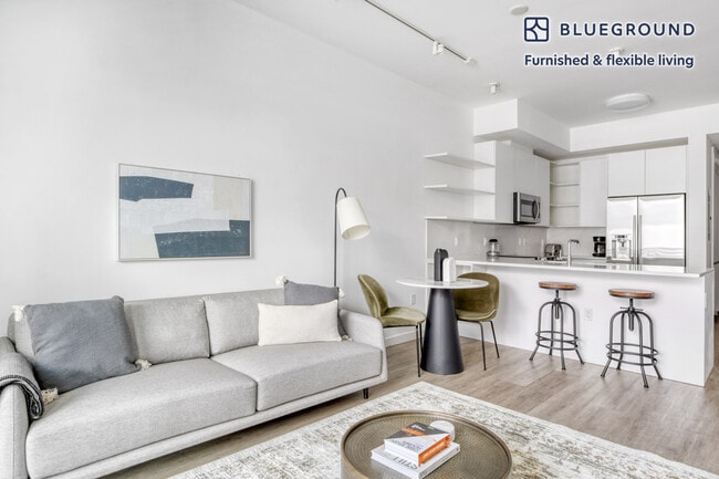 4131 Laguna St, Unit FL8-ID8 in Coral Gables, FL - Building Photo - Building Photo