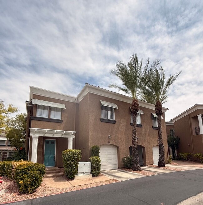 1450 San Juan Hills Dr in Las Vegas, NV - Building Photo - Building Photo