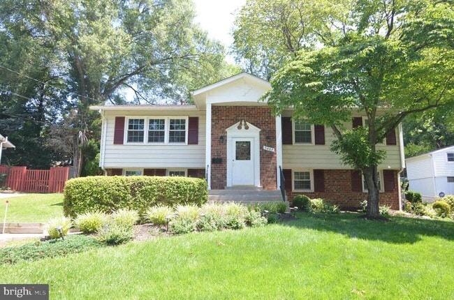 5407 Manorfield Rd in Rockville, MD - Building Photo - Building Photo