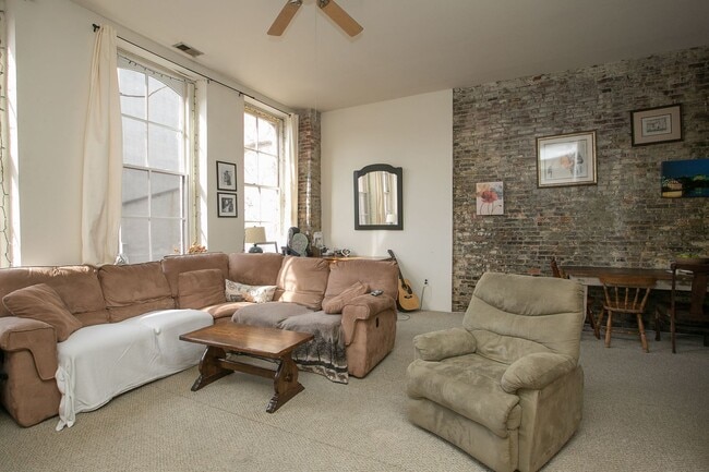 114 Arch St in Philadelphia, PA - Building Photo - Building Photo