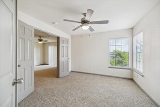 1710 W T C Jester Blvd in Houston, TX - Building Photo - Building Photo