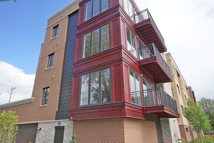 Pasadena Apartments in Wauwatosa, WI - Building Photo