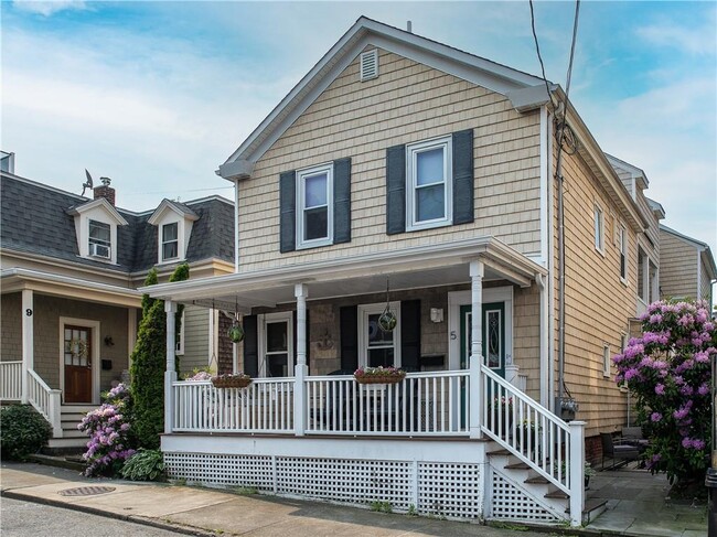 property at 5 Howard St