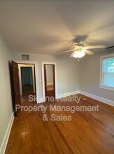 249 Woodland Shores Rd in Charleston, SC - Building Photo - Building Photo