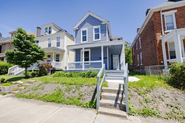 358 St Clair Ave in Columbus, OH - Building Photo - Building Photo
