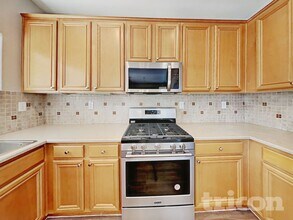 11729 Giles St in Las Vegas, NV - Building Photo - Building Photo