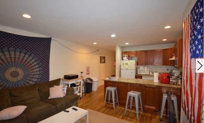 property at 62 Egmont St