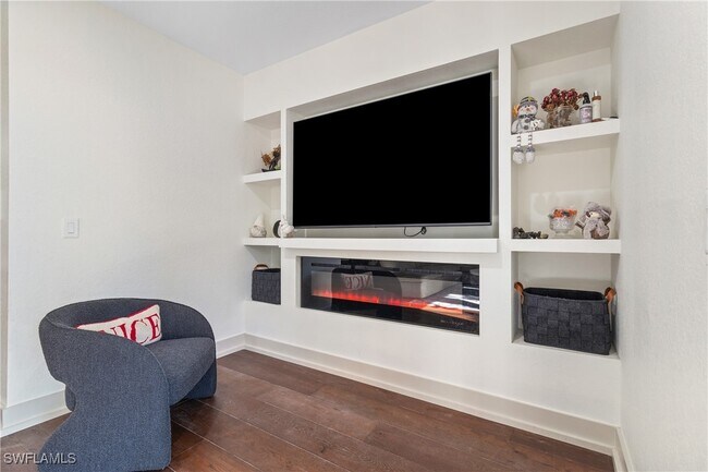 property at 9573 Roundstone Cir